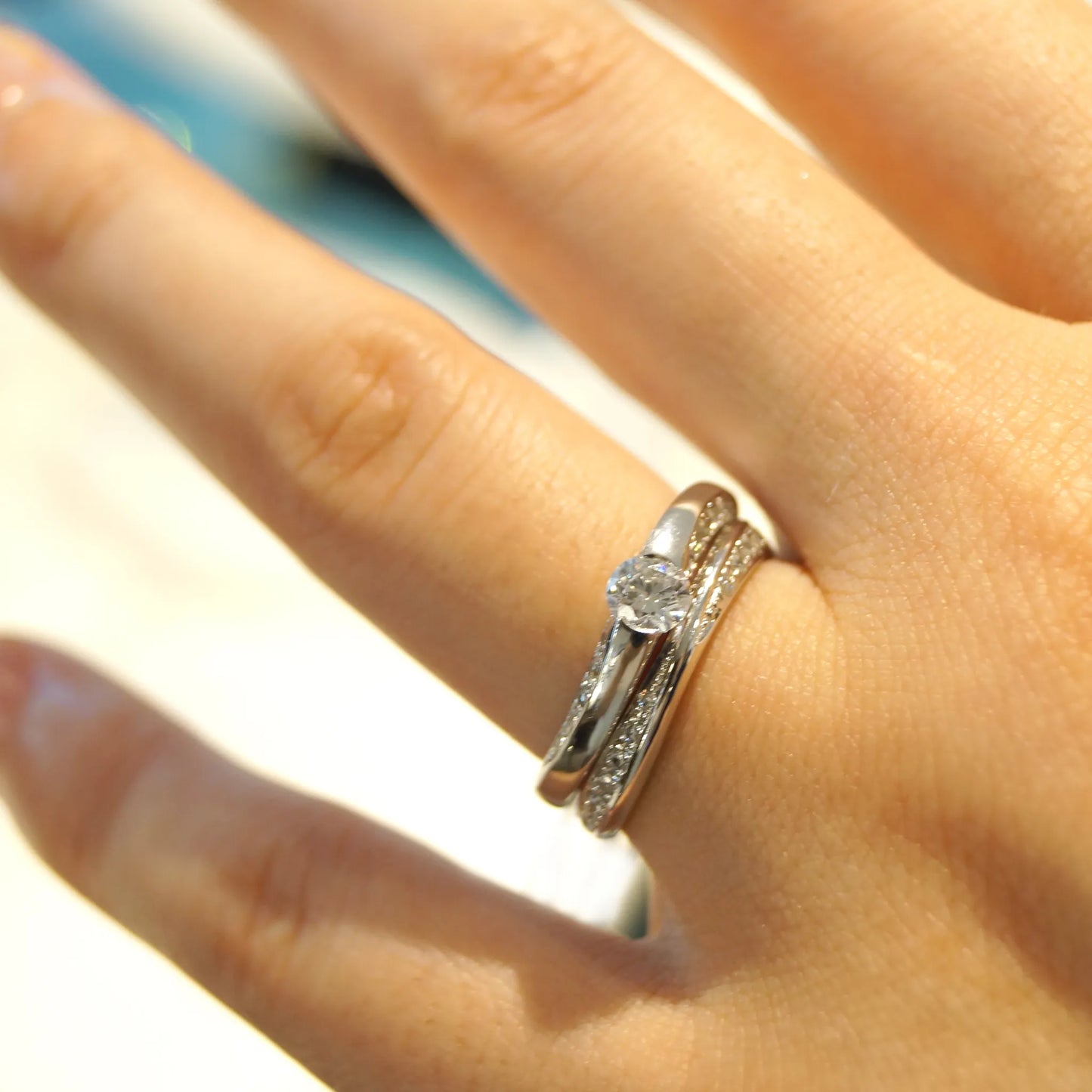 結婚指輪 プラチナダイヤモンドリング ウェーブタイプ M08FH 重ね着け2
