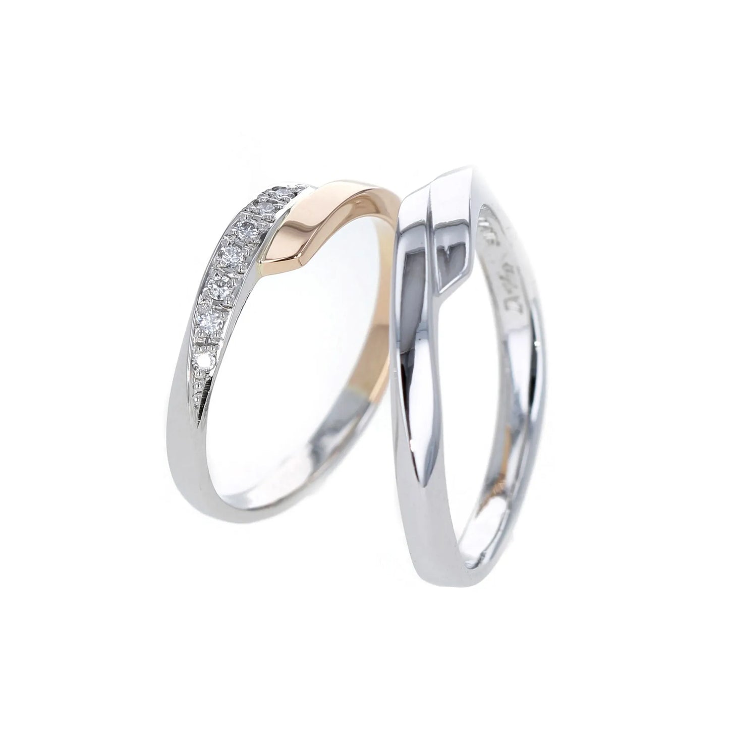 プラチナ、ピンクゴールドのコンビ メレダイヤ入り結婚指輪 斜め