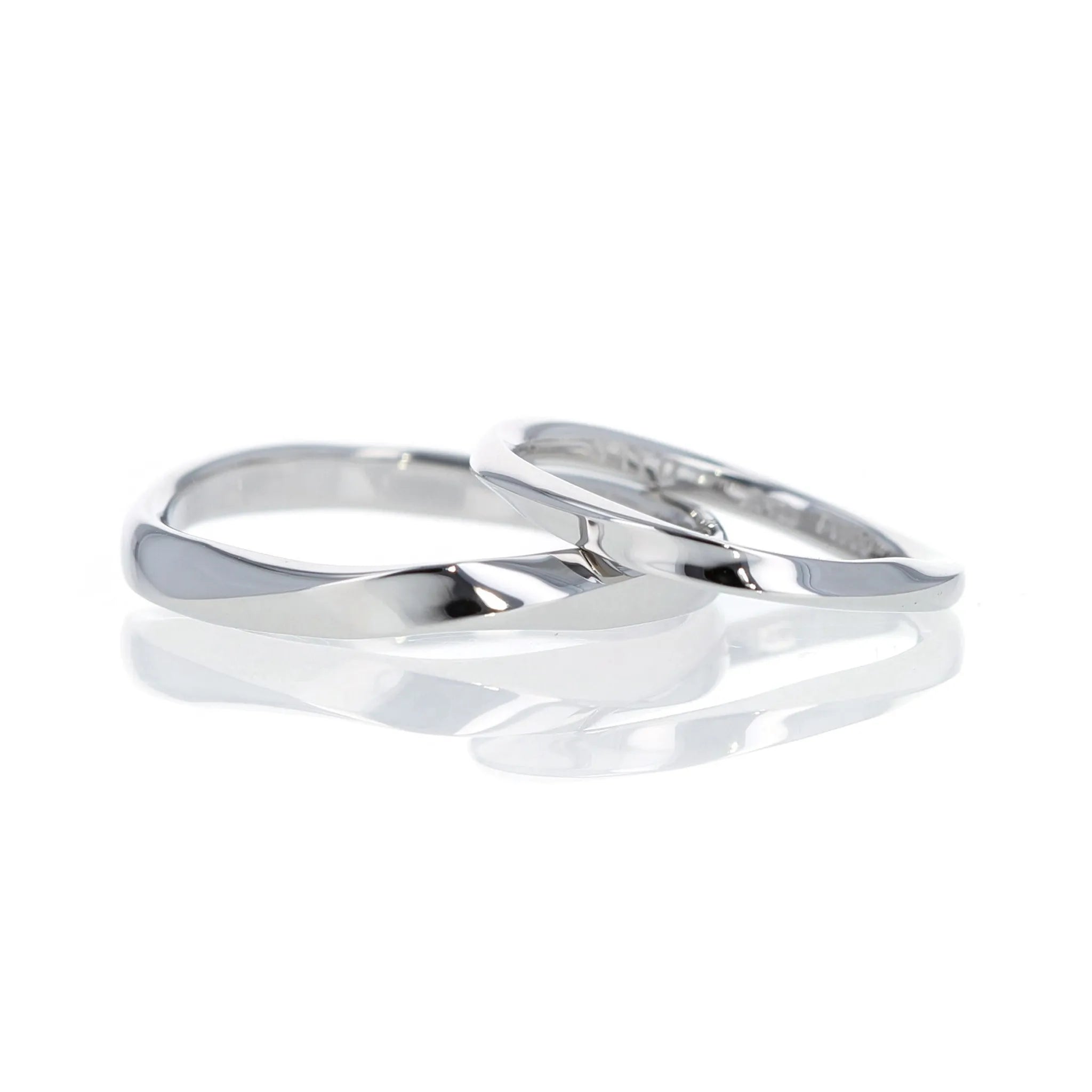 結婚指輪 マリッジリング 光沢仕上げ ウェーブデザイン プラチナ PT900 