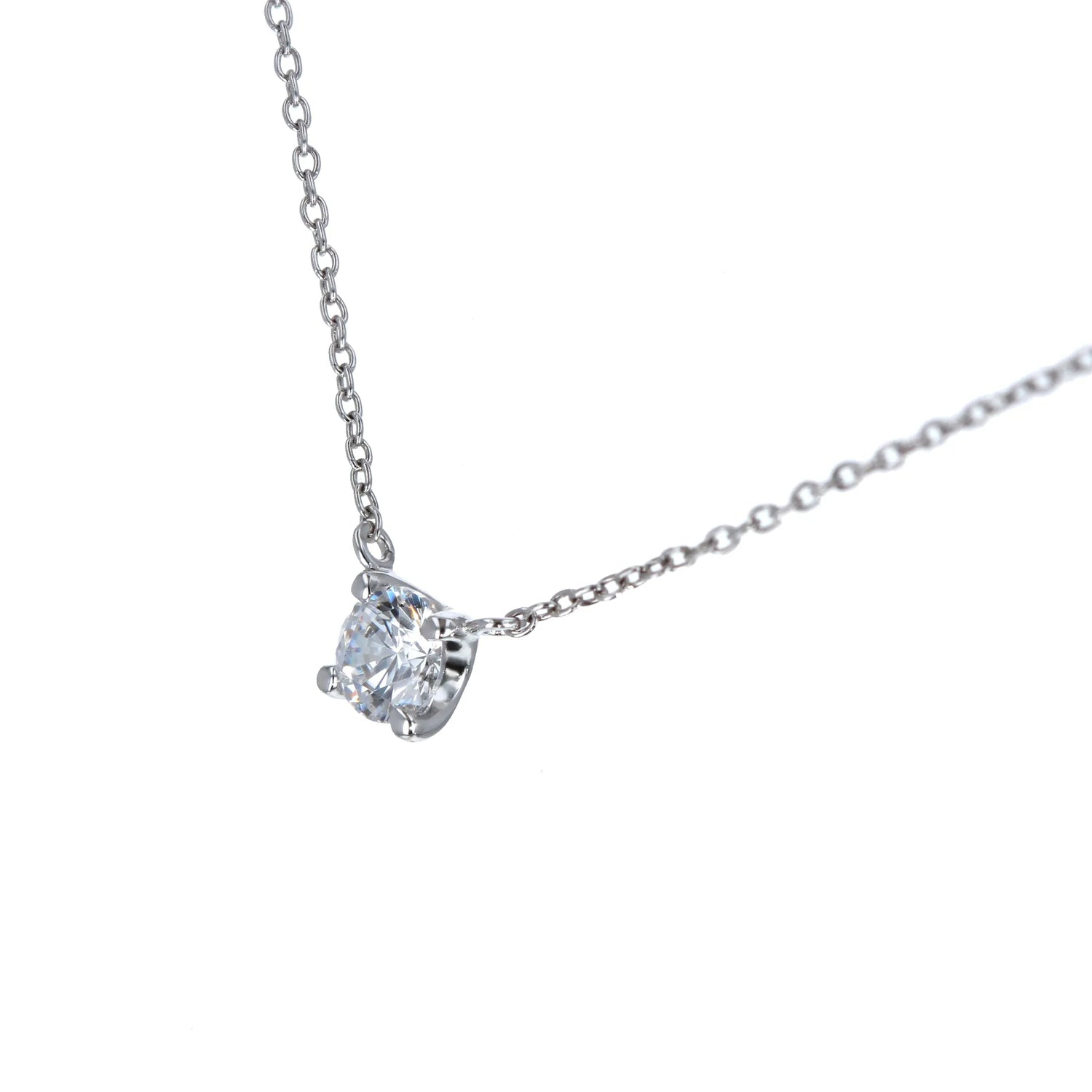 婚約ネックレス Quatre Étoiles 4本の星爪で留めたモードな一粒ダイヤモンドネックレス 斜めから