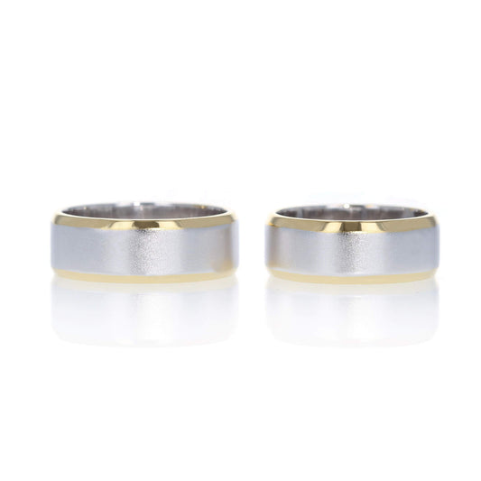 プラチナ×18金 幅広の結婚指輪 正面