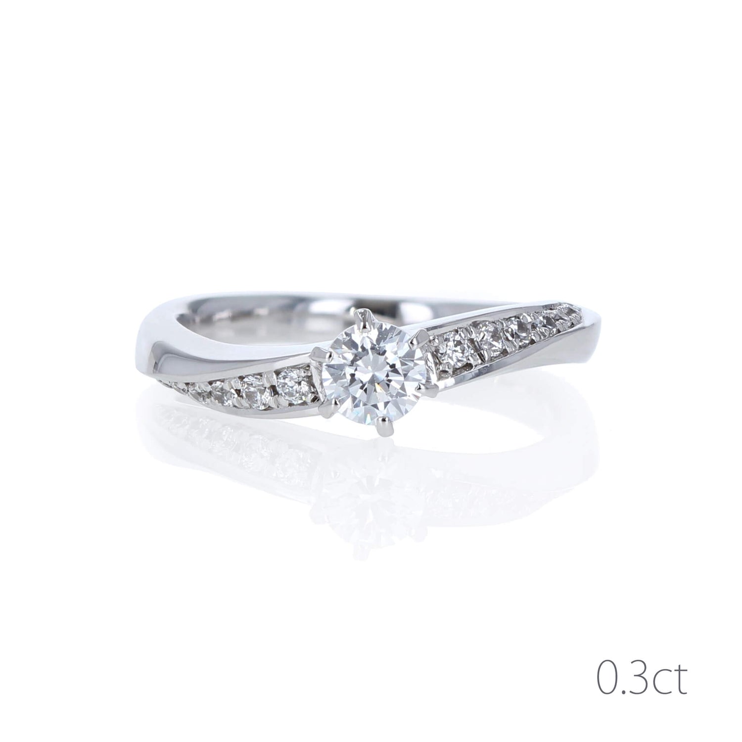 婚約指輪　プラチナ900　ダイヤモンド0.34ctぜひご購入いただきたいです