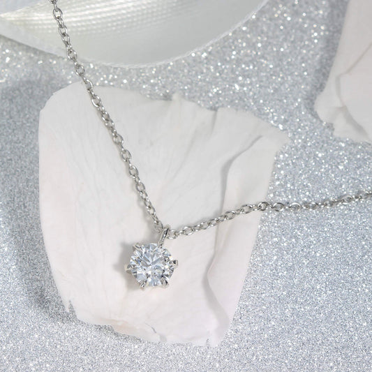 婚約ネックレス Illustrious 一粒ダイヤモンドネックレス プラチナ